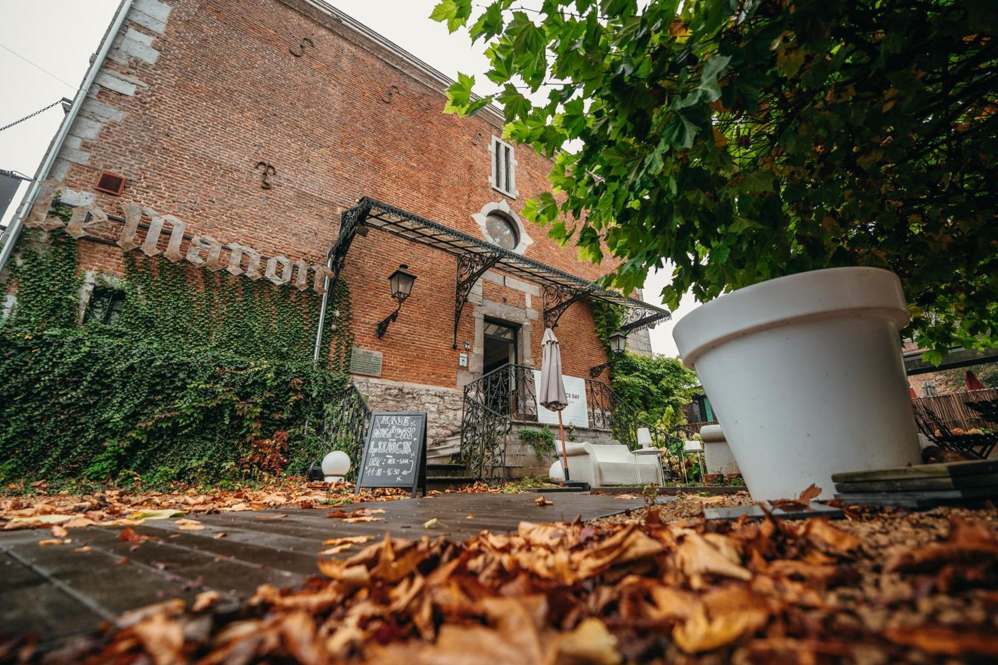 Hotel Le Manoir マルシュ・アン・ファメンヌ エクステリア 写真