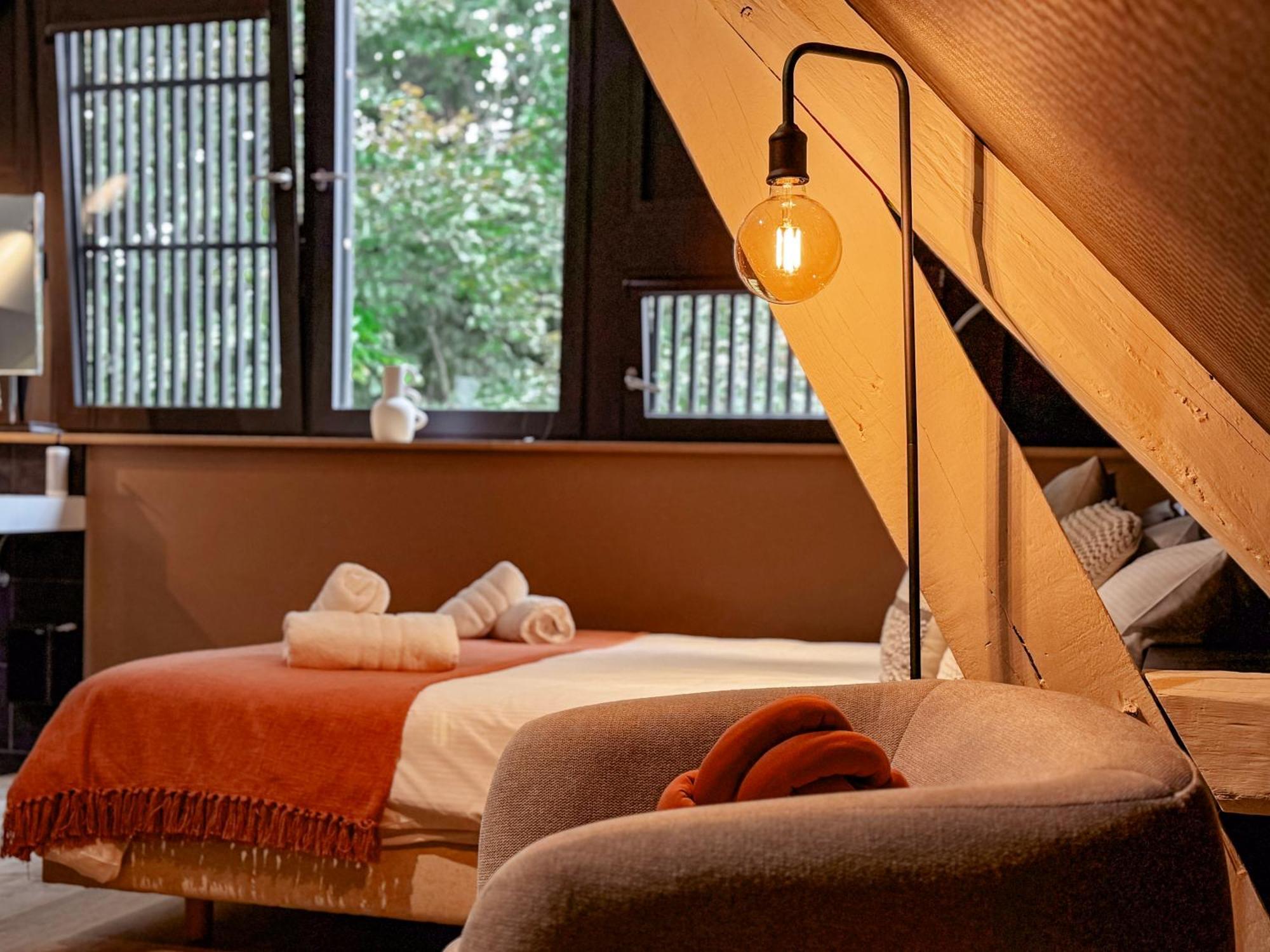 Hotel Le Manoir マルシュ・アン・ファメンヌ エクステリア 写真